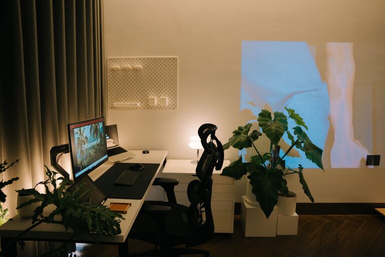 Tips for Creating a Comfortable and Productive Home Office Space